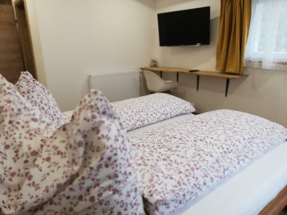 Gaestezimmer Klopfer Sankt Johann im Saggautal 外观 照片